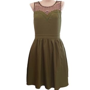 Esley• Olive Fit and Flare Sleeveless Embroidered Lace Fully Lined Dress Sz S